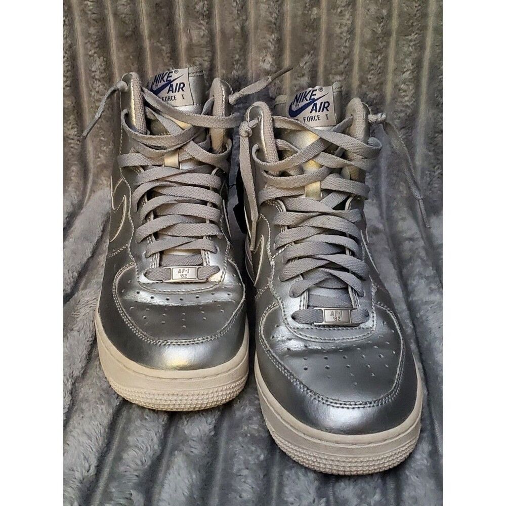 Nike Air Force 1 Womens Sz 8 Metallic Silver High Top Sneakers Shoes 334031-041